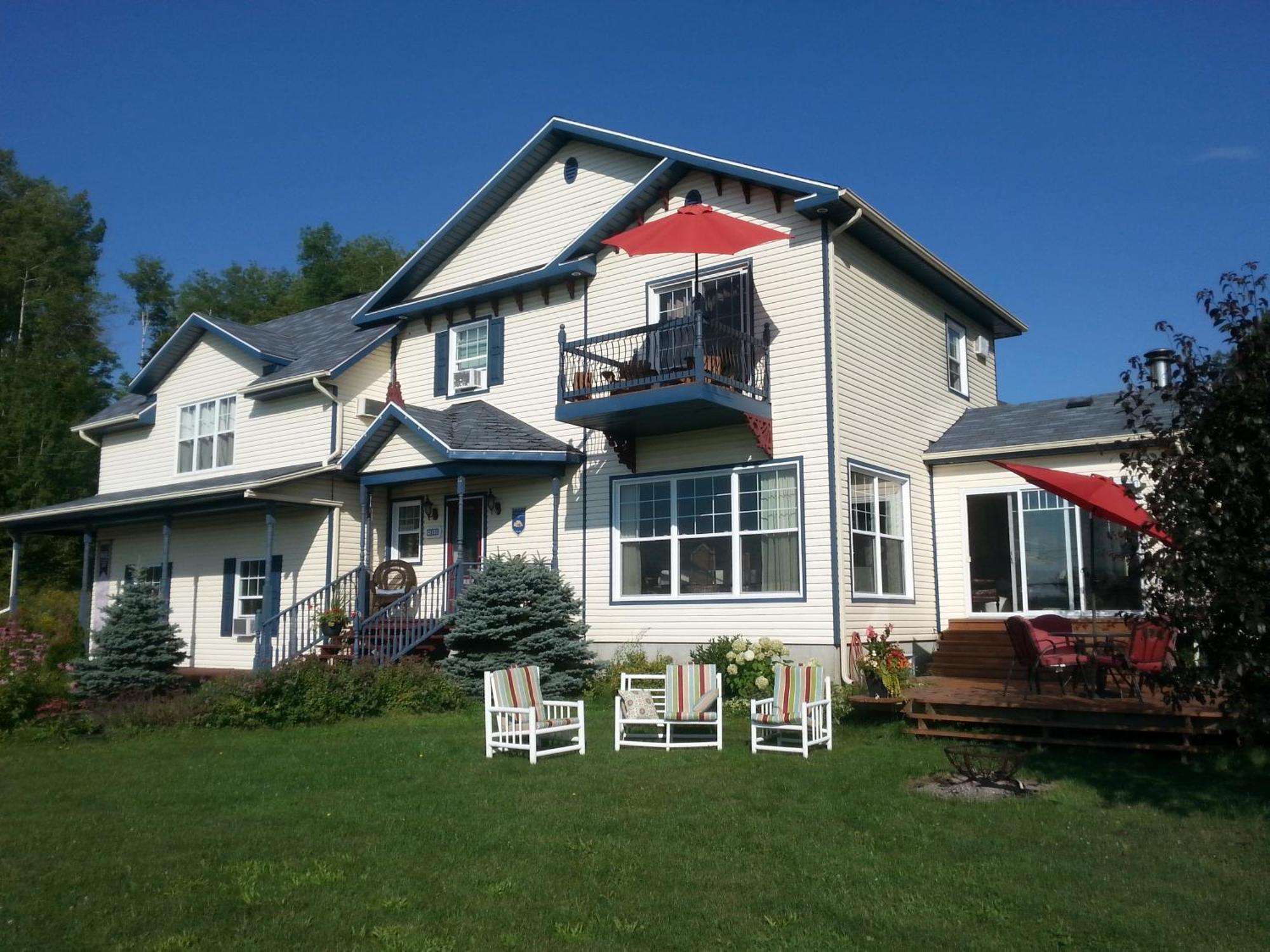 Domaine De La Baie, Les Suites Shawinigan Buitenkant foto
