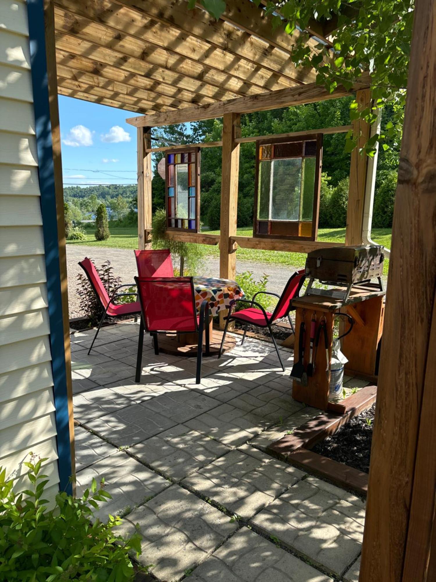 Domaine De La Baie, Les Suites Shawinigan Buitenkant foto