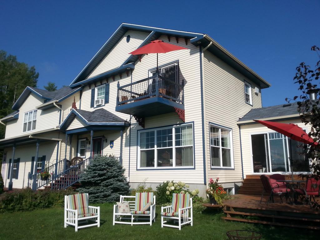 Domaine De La Baie, Les Suites Shawinigan Buitenkant foto